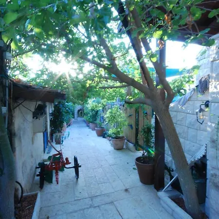 Farmer'S Suite Room Bat Shlomo Exterior photo